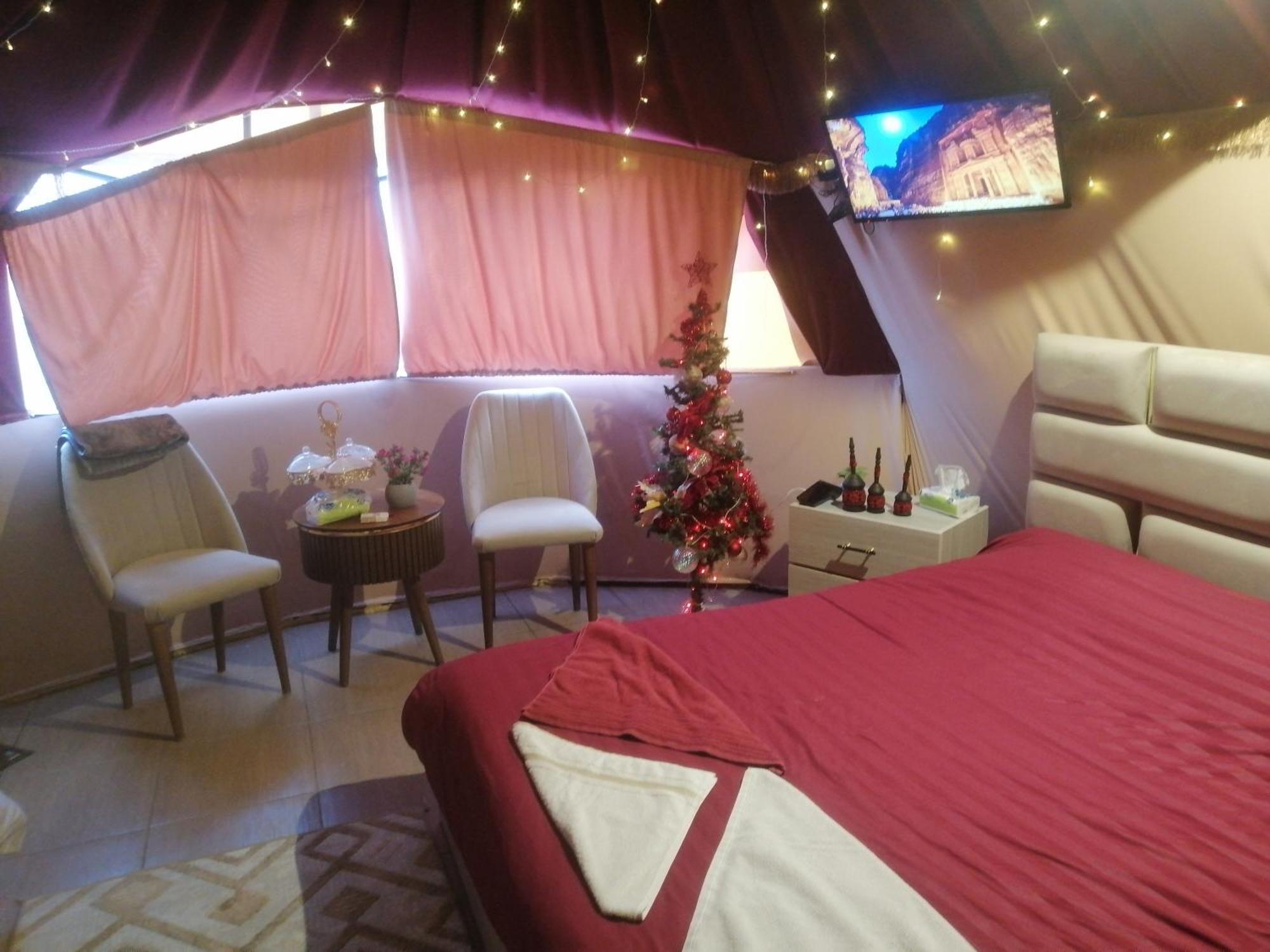 Hotel Bubble Castle House Karak Exterior foto